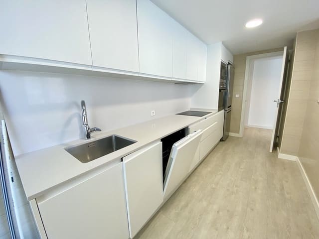 3 bedroom Apartment for rent in Palmanova, Calvià with pool garage - € 2,500 (Ref: 9806241)
