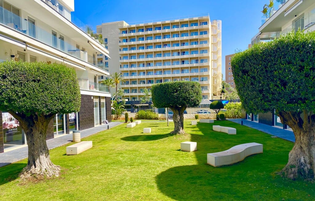 3 bedroom Apartment for rent in Palmanova with pool garage - € 2,500 (Ref: 9806241)