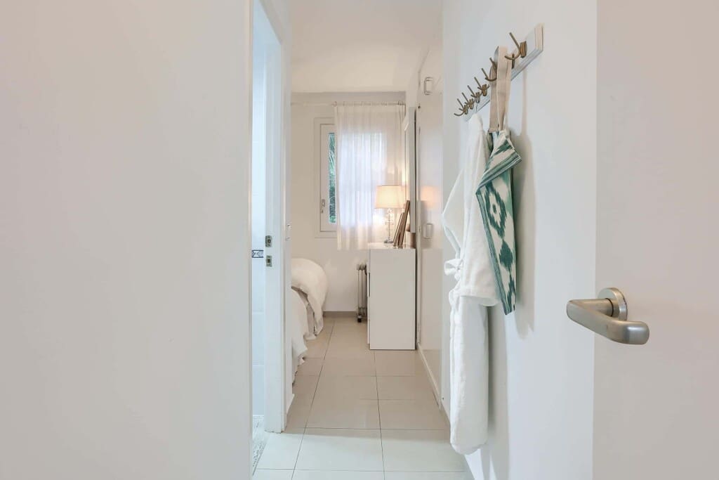 2 bedroom Apartment for sale in Portals Nous with pool garage - € 1,495,000 (Ref: 9811341)