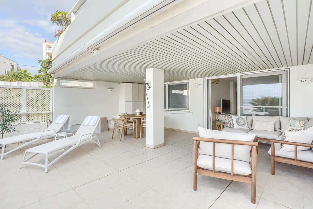 2 bedroom Apartment for sale in Portals Nous with pool garage - € 1,495,000 (Ref: 9811341)