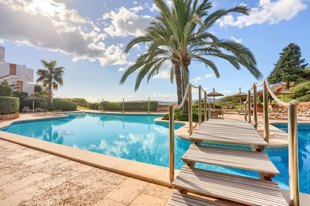 2 bedroom Apartment for sale in Portals Nous with pool garage - € 1,495,000 (Ref: 9811341)