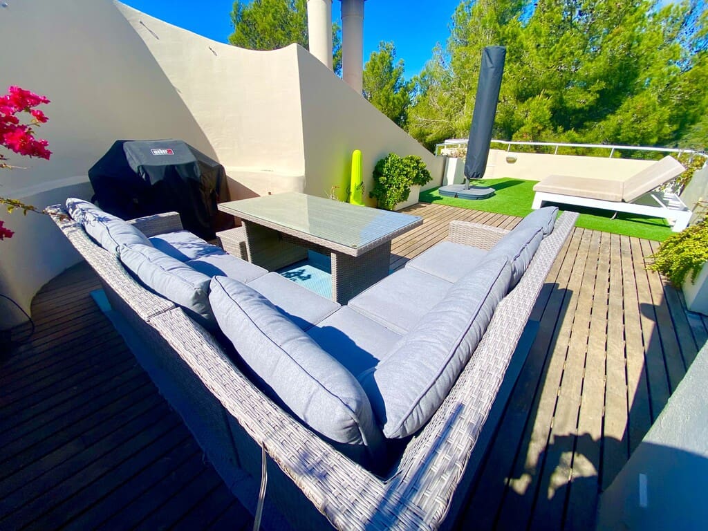 2 soveværelse Penthouse til salg i Bendinat med swimmingpool - € 850.000 (Ref: 9836036)