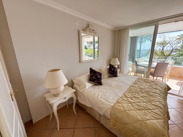 3 soveværelse Lejlighed til salg i Puerto Portals, Calvià med swimmingpool - € 970.000 (Ref: 9836038)