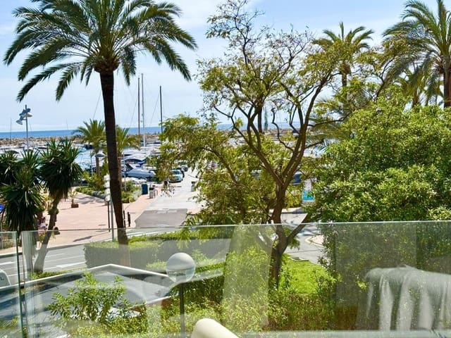 3 soveværelse Lejlighed til salg i Puerto Portals, Calvià med swimmingpool - € 970.000 (Ref: 9836038)