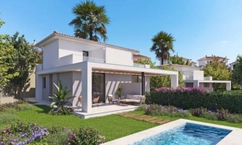 Chalet de 3 habitaciones en Cala Romantica en venta con piscina - 745.000 € (Ref: 9855124)