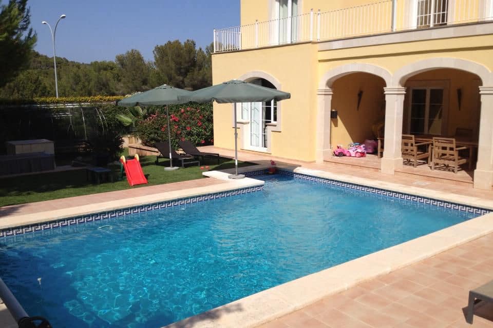 5 soveværelse Villa til salg i Santa Ponsa med swimmingpool garage - € 3.200.000 (Ref: 9875794)