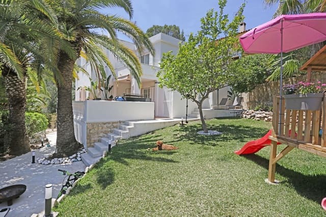 3 camera da letto Villa in vendita in Santa Ponsa, Calvià con garage - 1.050.000 € (Rif: 9893896)