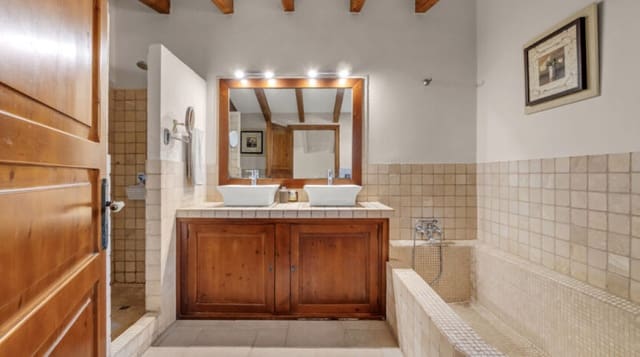 4 camera da letto Finca/Casa di Campagna in vendita in Calvià con piscina - 1.995.000 € (Rif: 9941833)