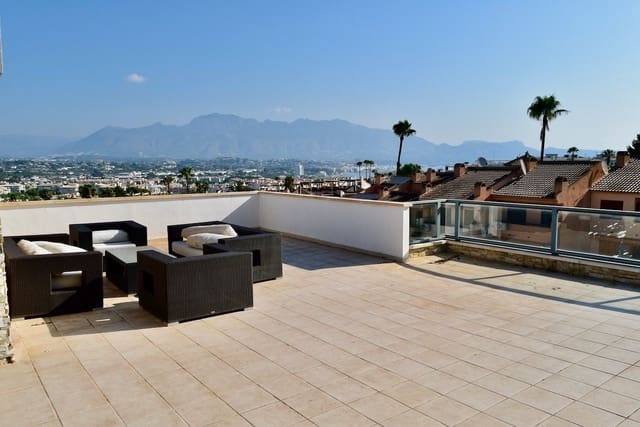 4 soveværelse Villa til salg i Albir, Alfaz del Pi / L'Alfàs del Pi med swimmingpool garage - € 1.150.000 (Ref: 10030016)