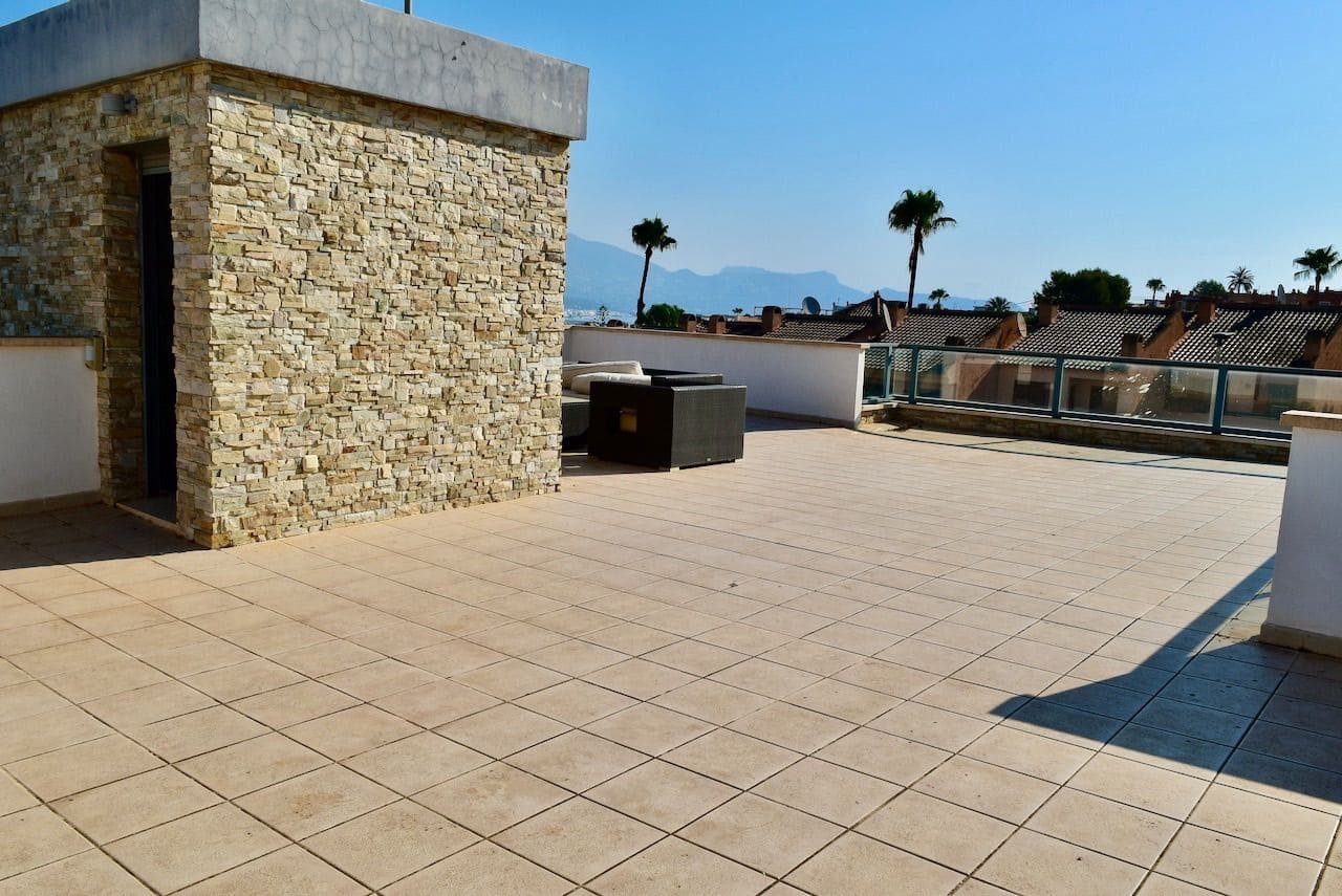 4 soveværelse Villa til salg i Albir med swimmingpool garage - € 1.150.000 (Ref: 10030016)