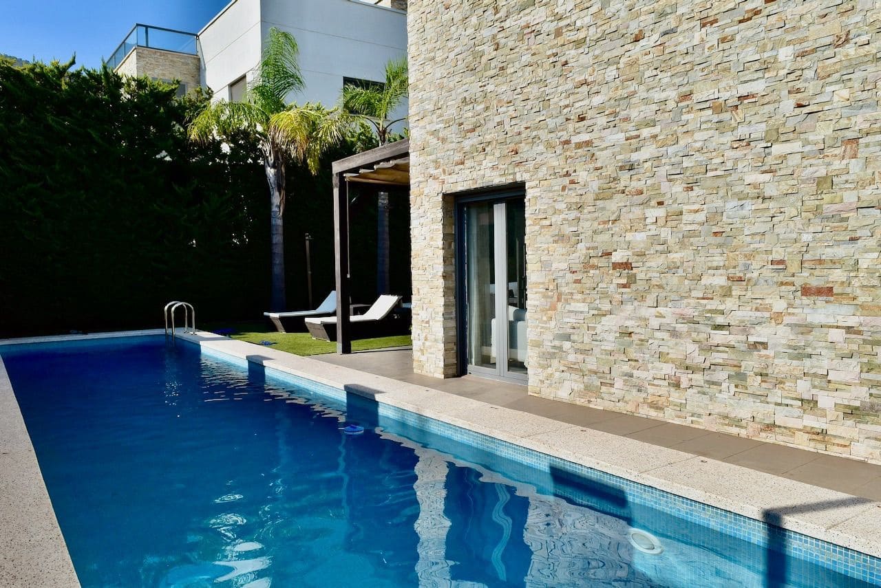4 soveværelse Villa til salg i Albir med swimmingpool garage - € 1.150.000 (Ref: 10030016)