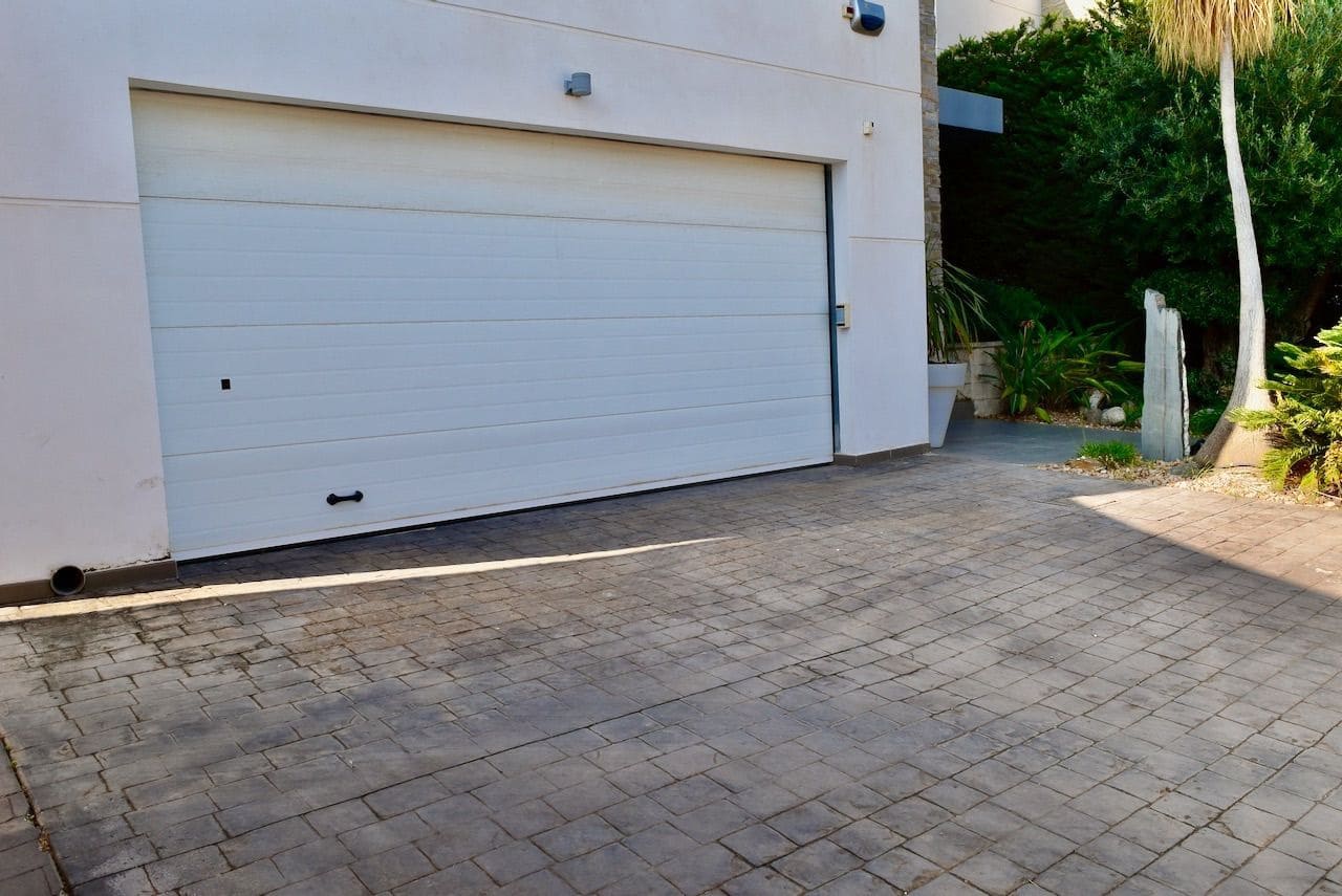 4 soveværelse Villa til salg i Albir med swimmingpool garage - € 1.150.000 (Ref: 10030016)