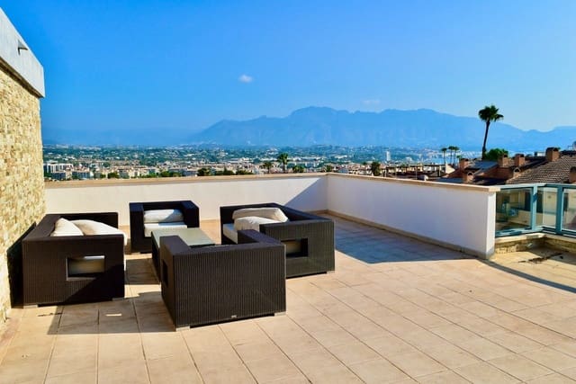 4 soveværelse Villa til salg i Albir, Alfaz del Pi / L'Alfàs del Pi med swimmingpool garage - € 1.150.000 (Ref: 10030016)