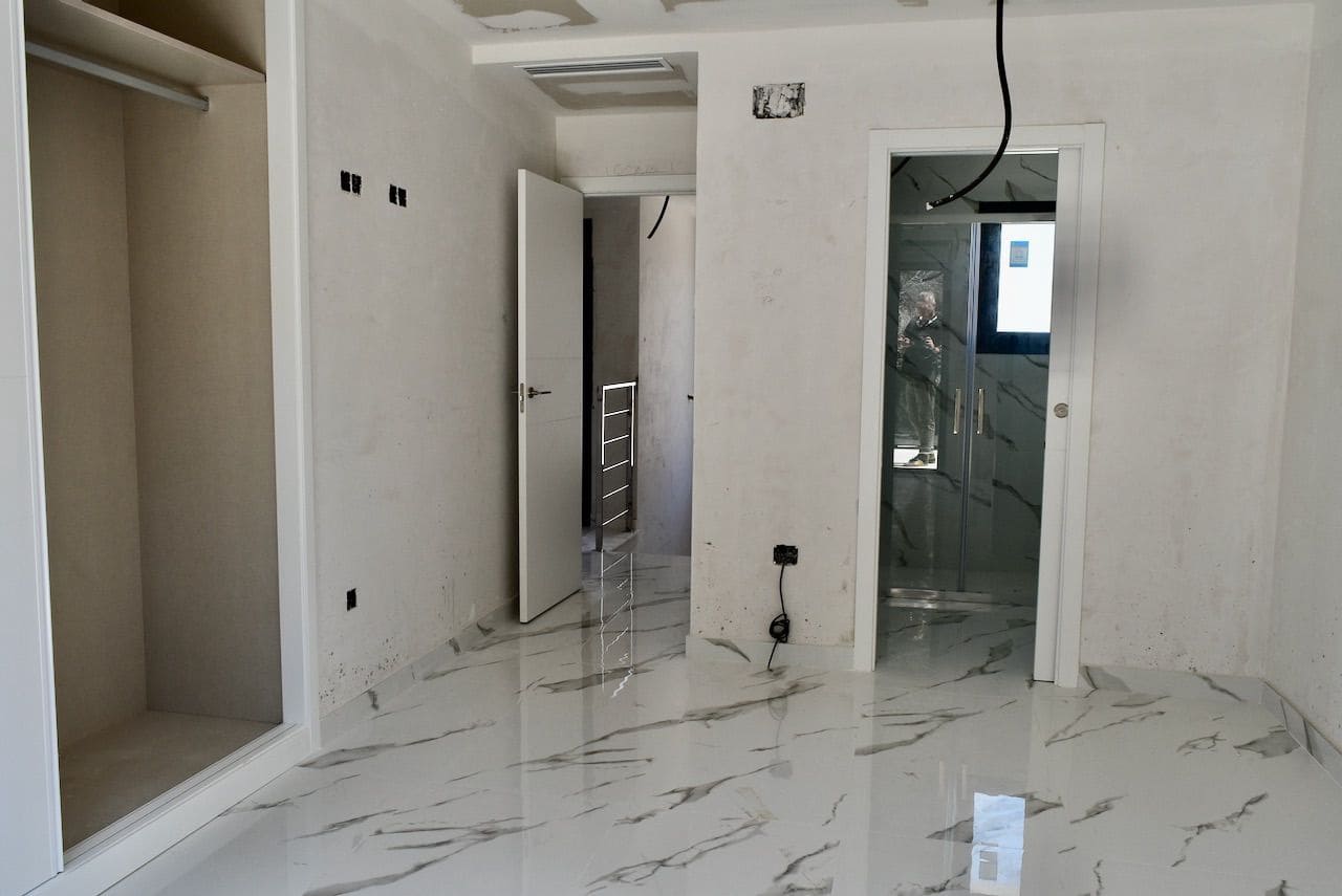 Chalet de 3 habitaciones en La Nucia en venta con piscina garaje - 600.000 € (Ref: 6442309)
