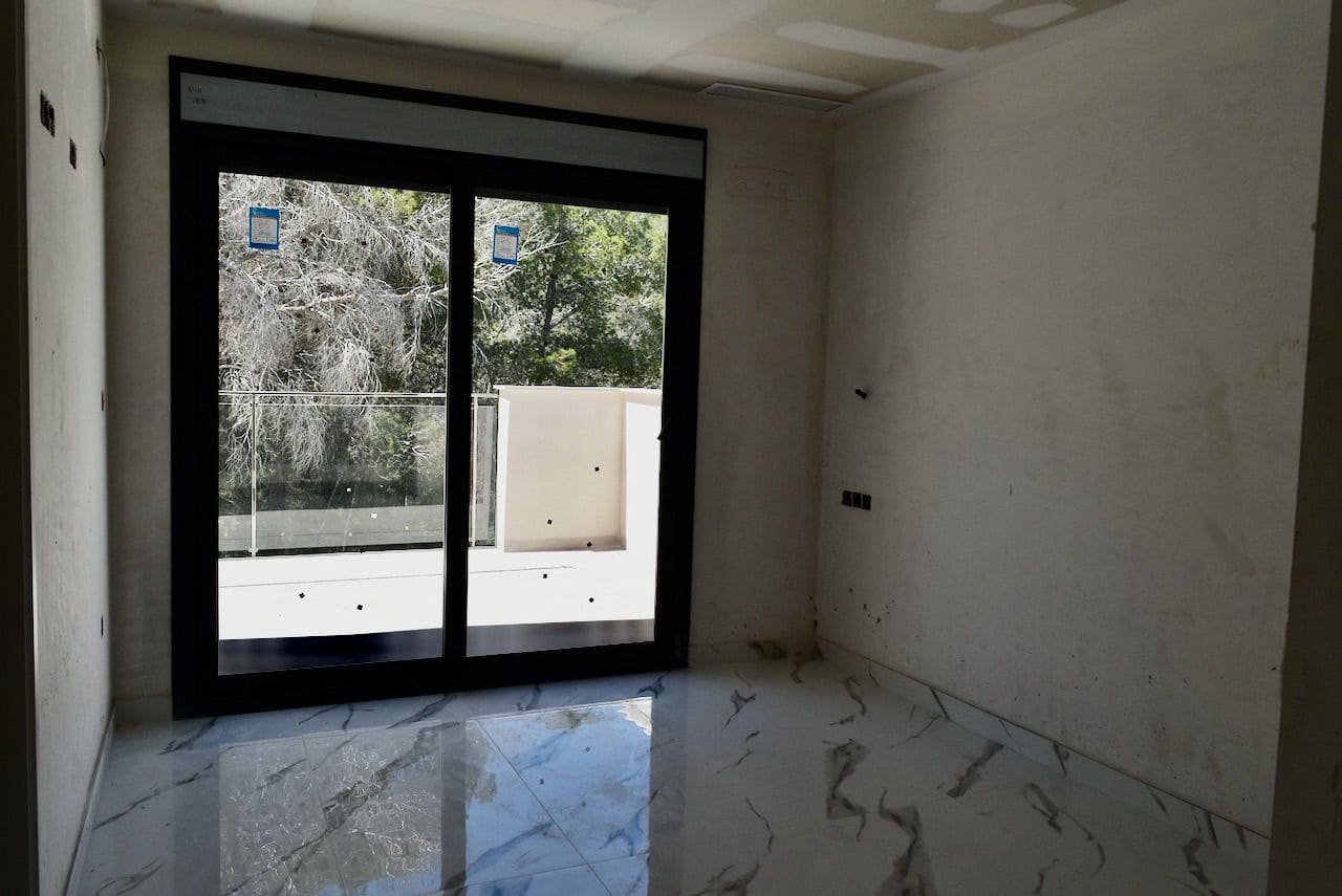 Chalet de 3 habitaciones en La Nucia en venta con piscina garaje - 600.000 € (Ref: 6442309)