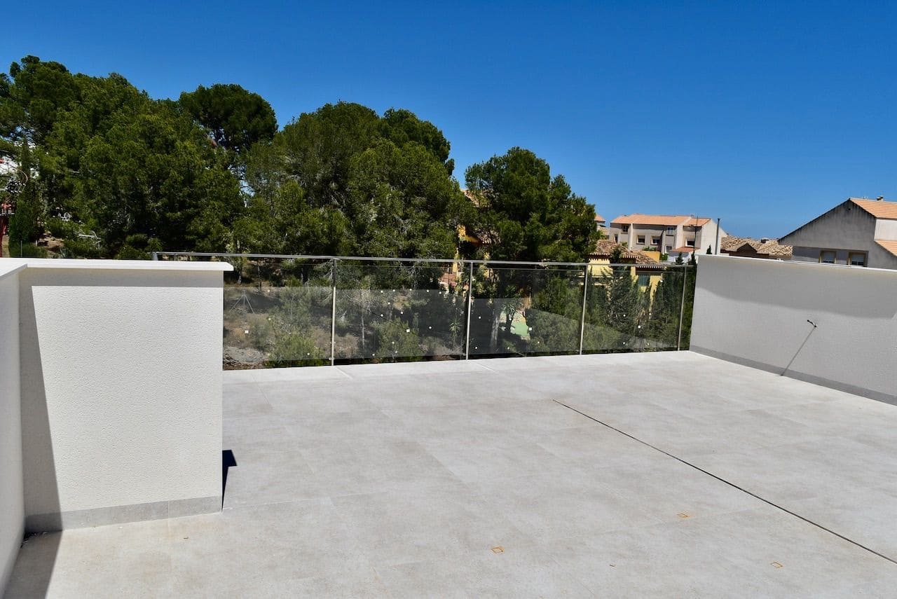 Chalet de 3 habitaciones en La Nucia en venta con piscina garaje - 600.000 € (Ref: 6442309)