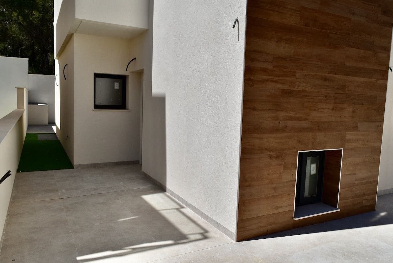 Chalet de 3 habitaciones en La Nucia en venta con piscina garaje - 600.000 € (Ref: 6442309)