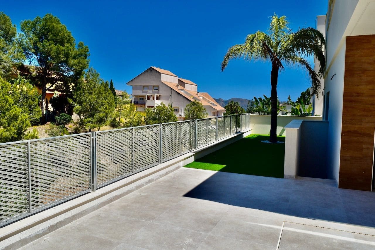 Chalet de 3 habitaciones en La Nucia en venta con piscina garaje - 600.000 € (Ref: 6442309)