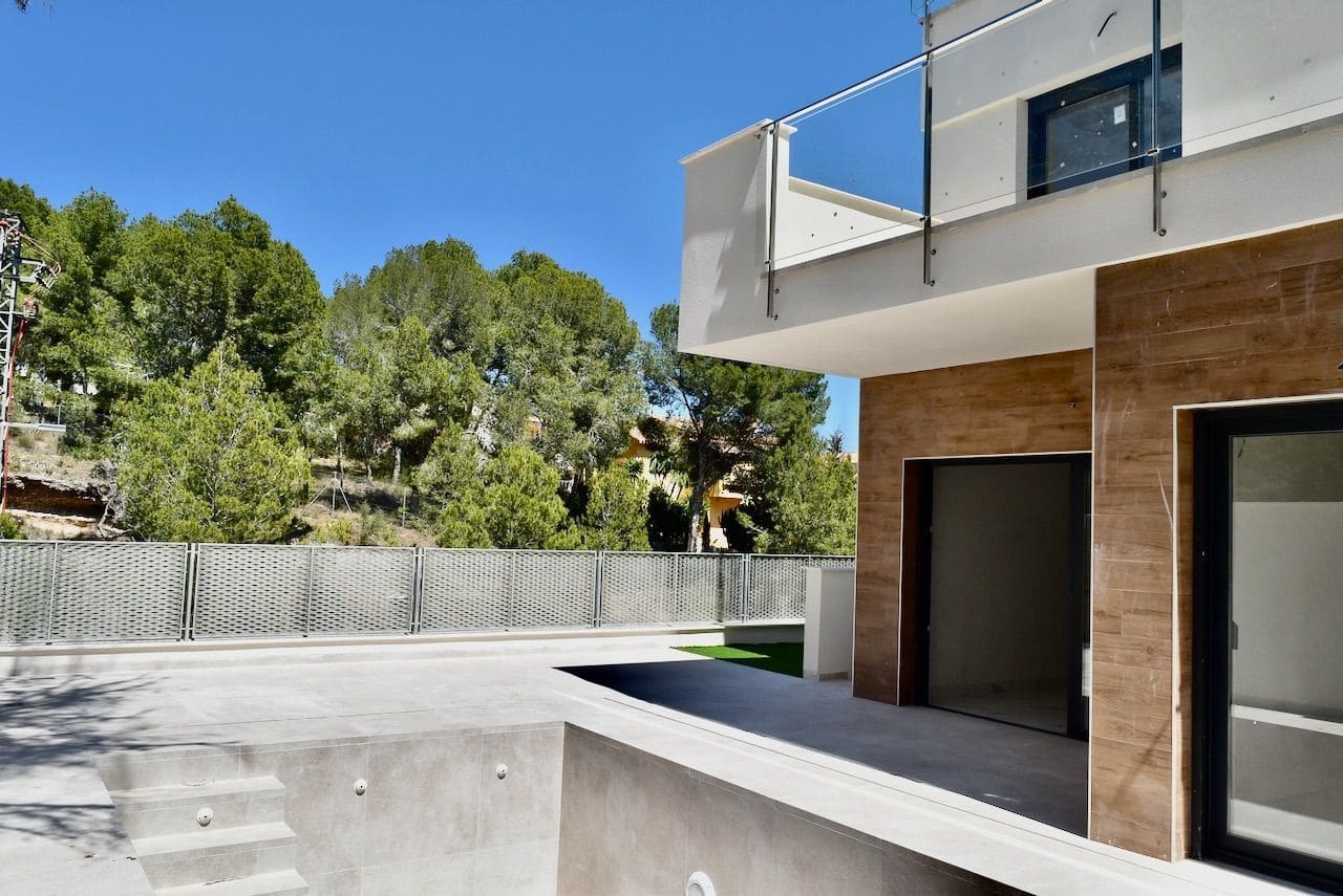 Chalet de 3 habitaciones en La Nucia en venta con piscina garaje - 600.000 € (Ref: 6442309)