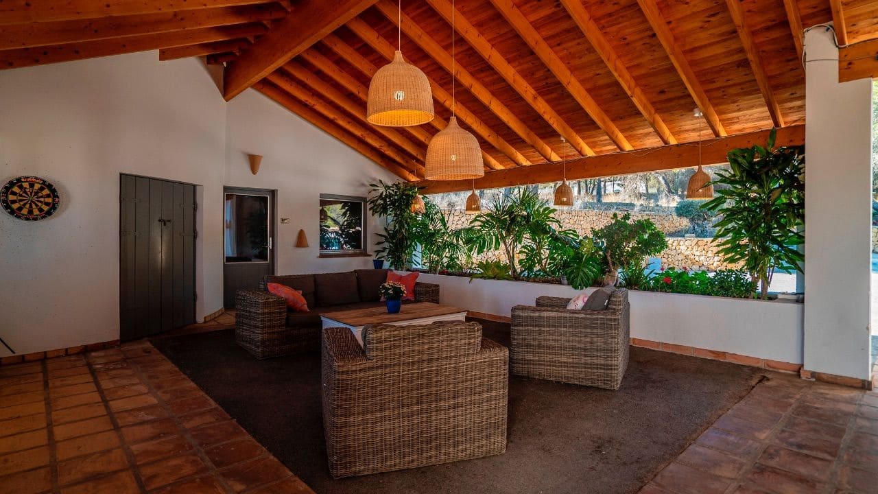 Chalet de 7 habitaciones en Alfaz del Pi / L'Alfàs del Pi en venta con piscina garaje - 1.550.000 € (Ref: 6640204)