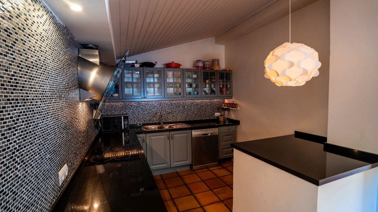 Chalet de 7 habitaciones en Alfaz del Pi / L'Alfàs del Pi en venta con piscina garaje - 1.550.000 € (Ref: 6640204)