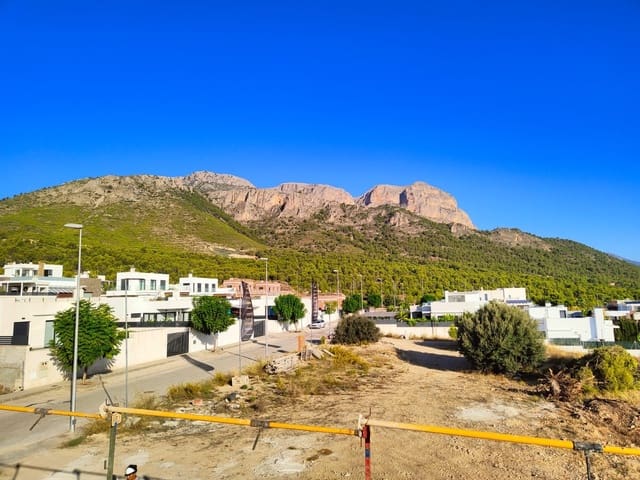 3 Zimmer Villa zu verkaufen in Polop mit Pool Garage - 510.000 € (Ref: 7267606)