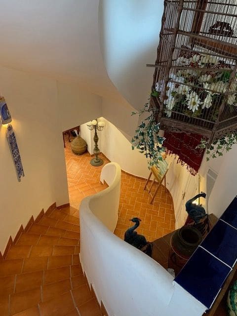 9 bedroom Villa for sale in El Campello with pool garage - € 1,800,000 (Ref: 7346952)