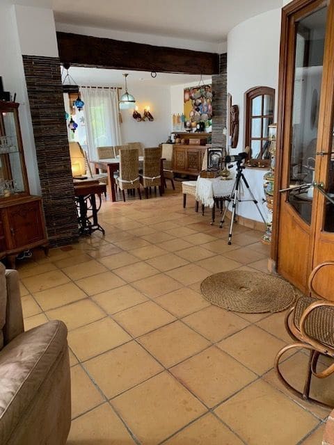 9 bedroom Villa for sale in El Campello with pool garage - € 1,800,000 (Ref: 7346952)