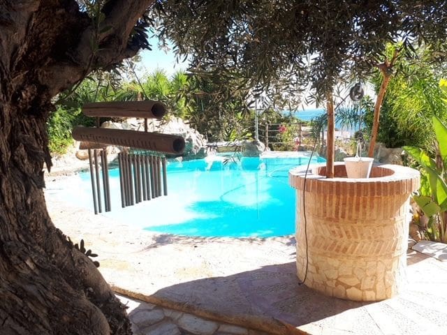 9 soveværelse Villa til salg i El Campello med swimmingpool garage - € 1.800.000 (Ref: 7346952)