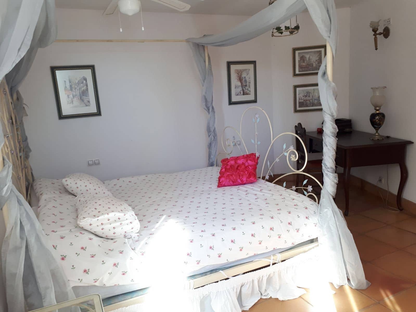 9 bedroom Villa for sale in El Campello with pool garage - € 1,800,000 (Ref: 7346952)