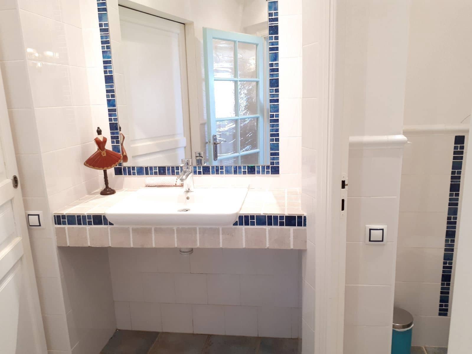 9 bedroom Villa for sale in El Campello with pool garage - € 1,800,000 (Ref: 7346952)