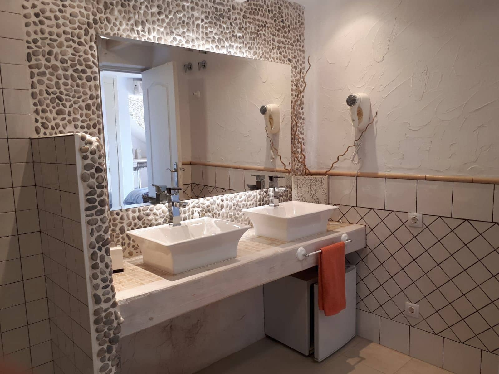 9 bedroom Villa for sale in El Campello with pool garage - € 1,800,000 (Ref: 7346952)