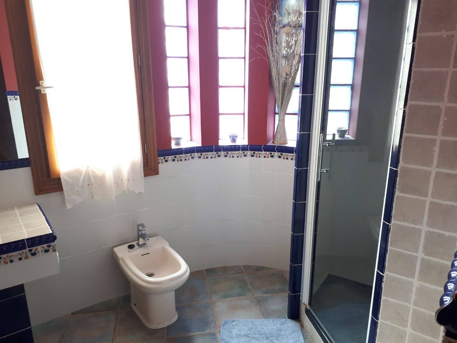 9 bedroom Villa for sale in El Campello with pool garage - € 1,800,000 (Ref: 7346952)