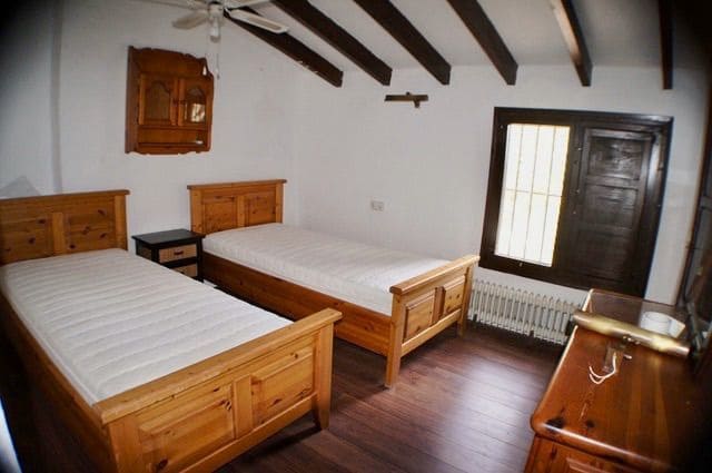 6 bedroom Villa for sale in Alfaz del Pi / L'Alfas del Pi with pool garage - € 1,250,000 (Ref: 7990057)