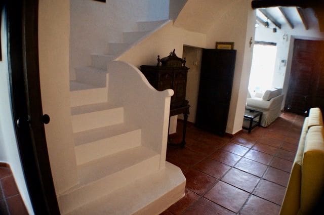 6 bedroom Villa for sale in Alfaz del Pi / L'Alfas del Pi with pool garage - € 1,250,000 (Ref: 7990057)