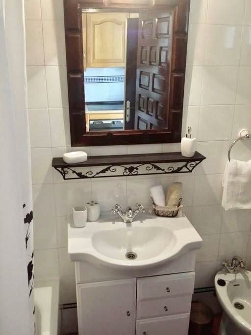 6 bedroom Villa for sale in Alfaz del Pi / L'Alfas del Pi with pool garage - € 1,250,000 (Ref: 7990057)