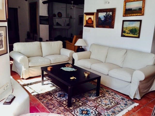 6 bedroom Villa for sale in Alfaz del Pi / L'Alfas del Pi with pool garage - € 1,250,000 (Ref: 7990057)