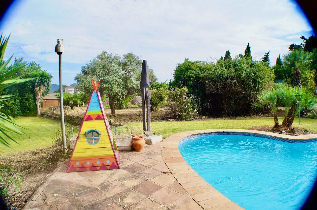 6 bedroom Villa for sale in Alfaz del Pi / L'Alfas del Pi with pool garage - € 1,250,000 (Ref: 7990057)