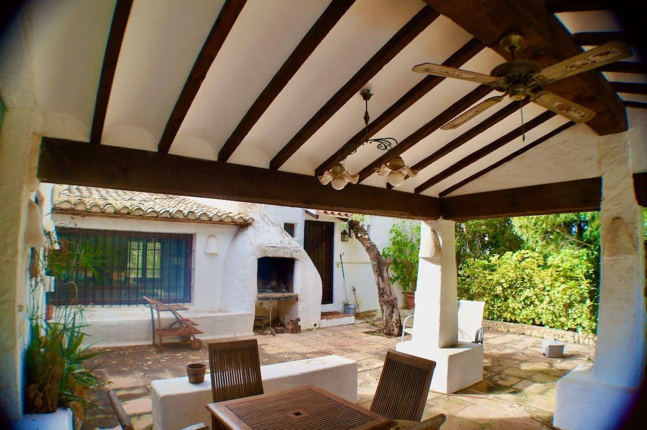 6 bedroom Villa for sale in Alfaz del Pi / L'Alfas del Pi with pool garage - € 1,250,000 (Ref: 7990057)