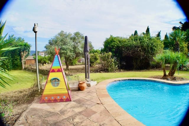 6 soverom Villa til salgs i Alfaz del Pi / L'Alfàs del Pi med svømmebasseng garasje - € 1 250 000 (Ref: 7990057)