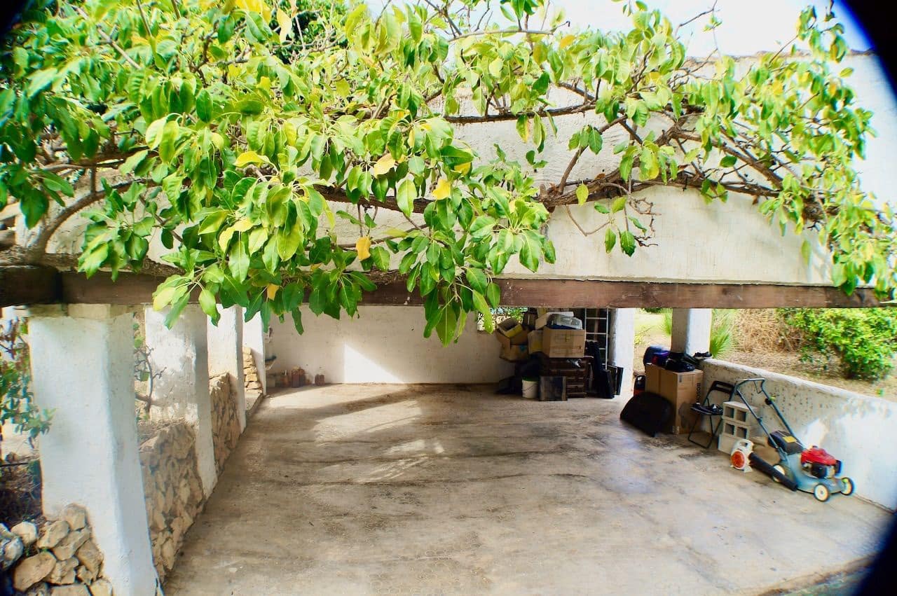 6 bedroom Villa for sale in Alfaz del Pi / L'Alfas del Pi with pool garage - € 1,250,000 (Ref: 7990057)