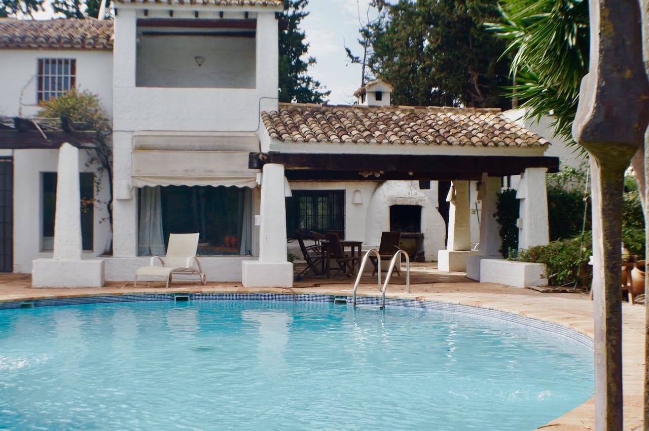 6 bedroom Villa for sale in Alfaz del Pi / L'Alfas del Pi with pool garage - € 1,250,000 (Ref: 7990057)