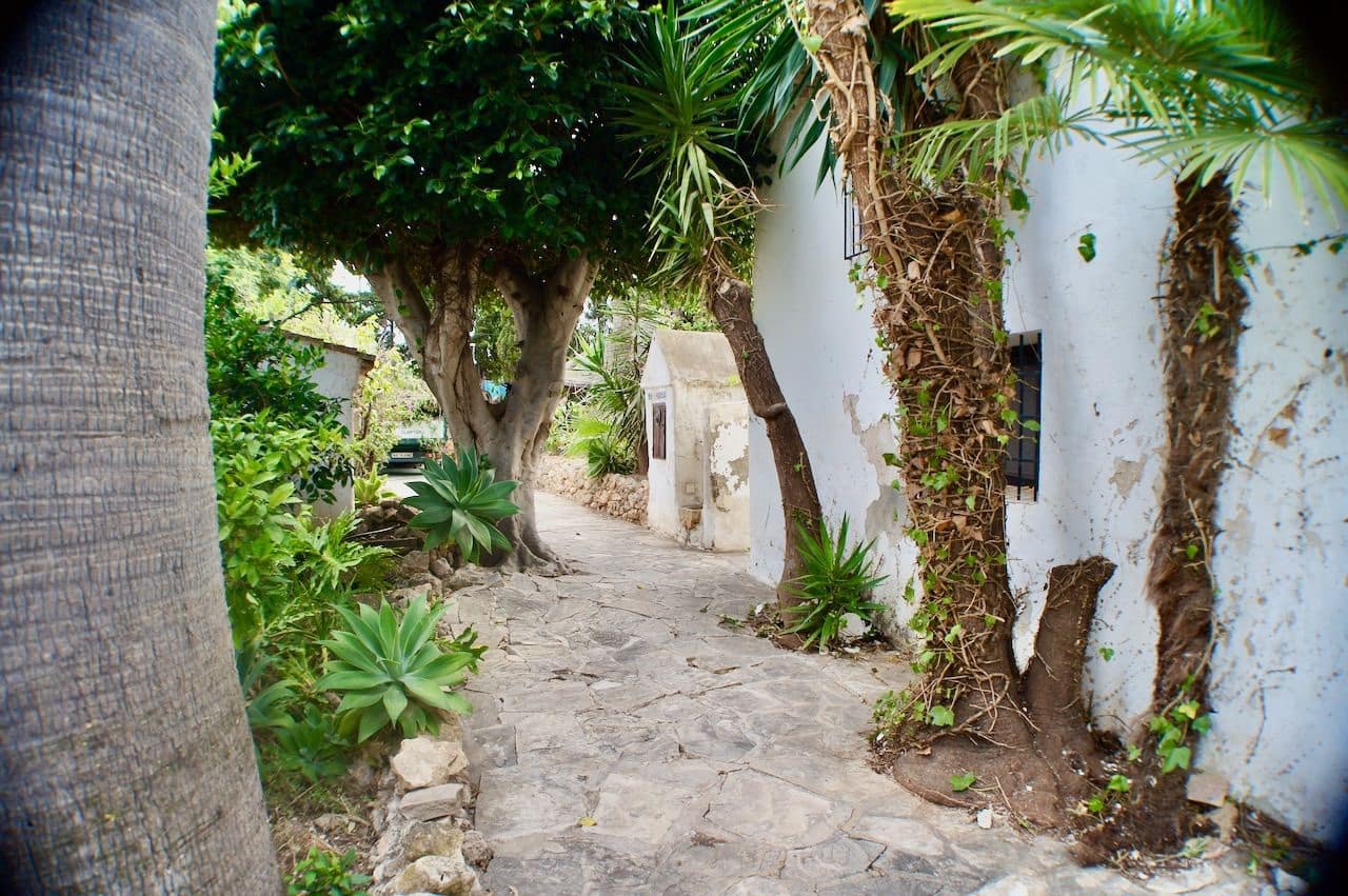 6 bedroom Villa for sale in Alfaz del Pi / L'Alfas del Pi with pool garage - € 1,250,000 (Ref: 7990057)