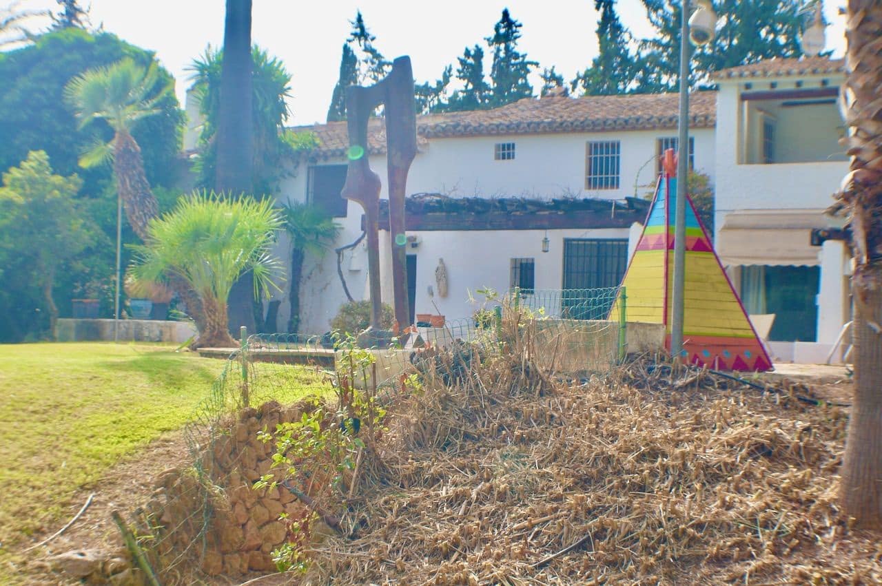 6 bedroom Villa for sale in Alfaz del Pi / L'Alfas del Pi with pool garage - € 1,250,000 (Ref: 7990057)