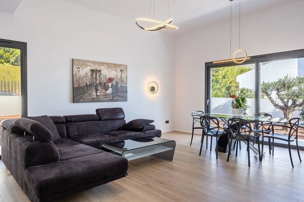 4 Zimmer Villa zu verkaufen in Altea mit Pool Garage - 995.000 € (Ref: 8342755)