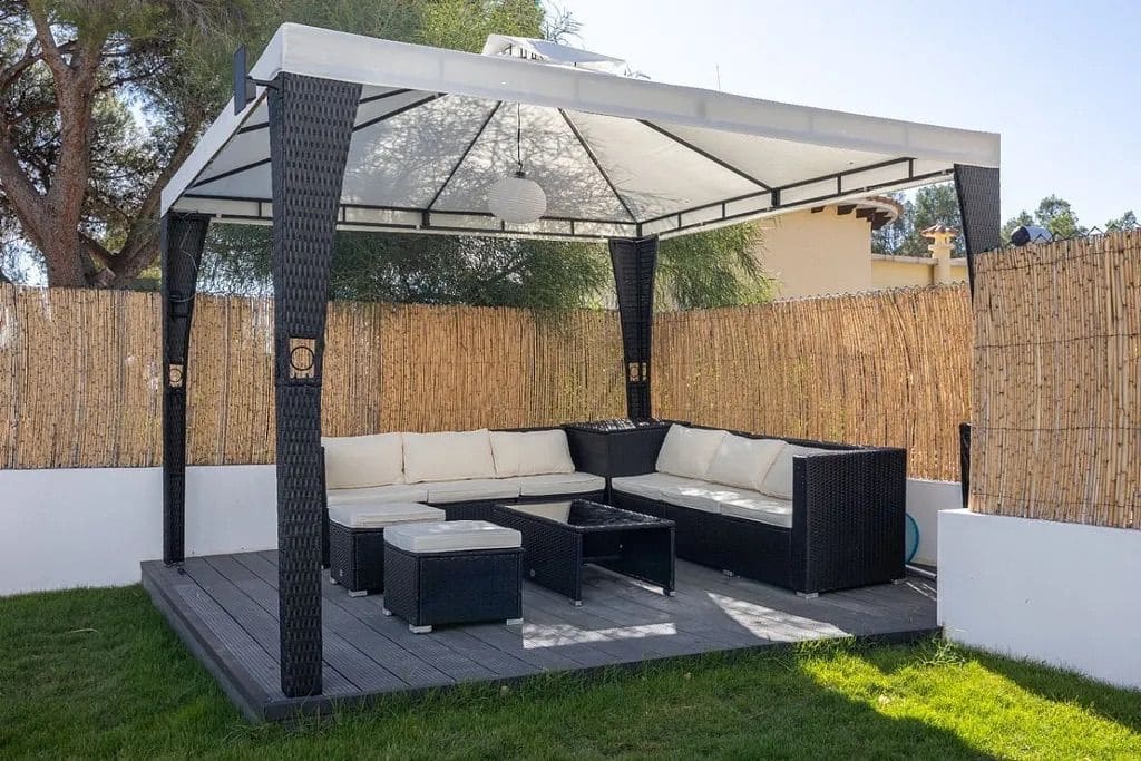 4 Zimmer Villa zu verkaufen in Altea mit Pool Garage - 995.000 € (Ref: 8342755)