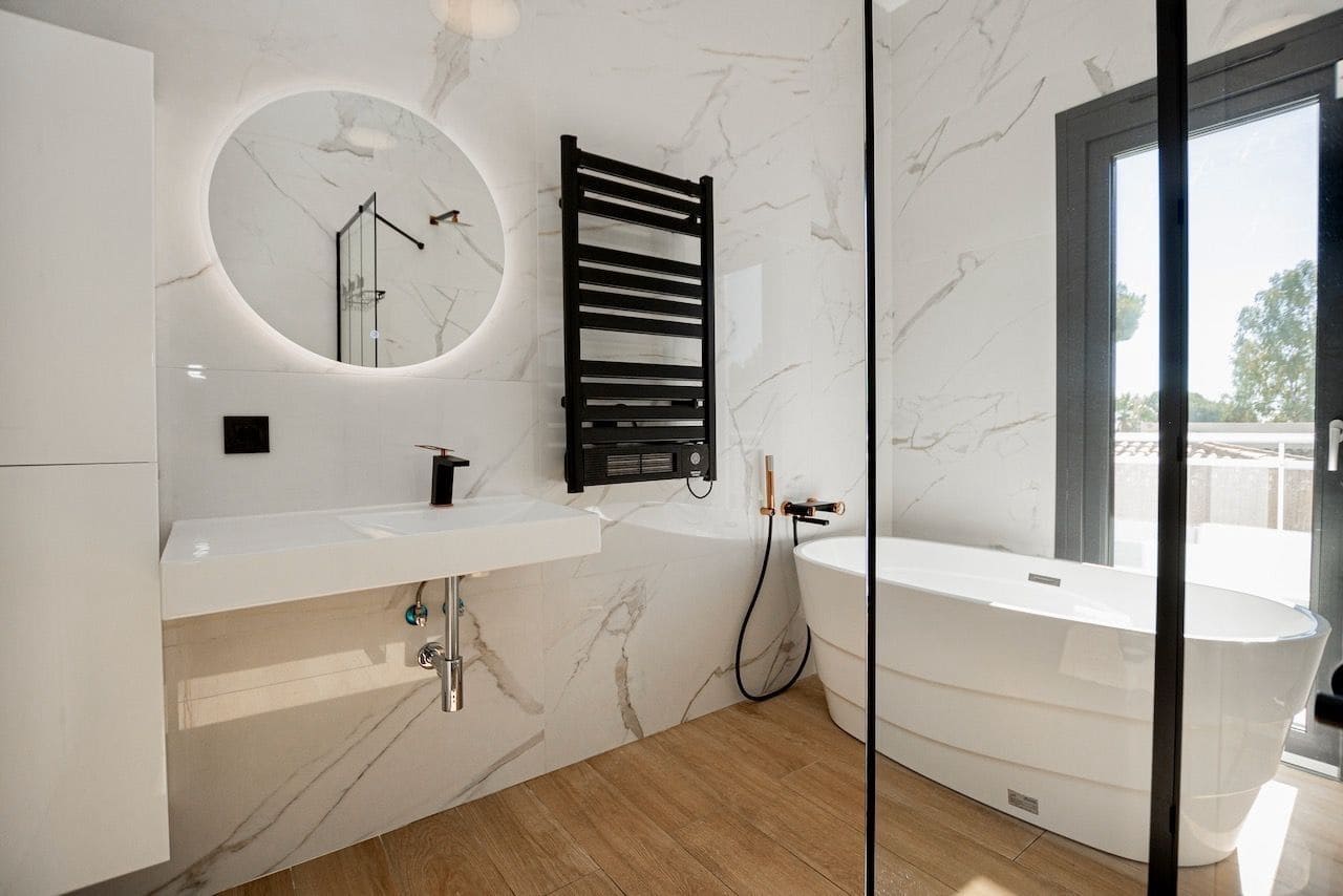 4 Zimmer Villa zu verkaufen in Altea mit Pool Garage - 995.000 € (Ref: 8342755)