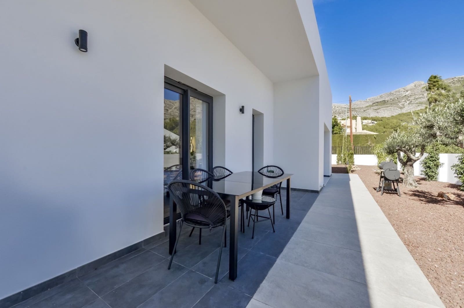 4 Zimmer Villa zu verkaufen in Altea mit Pool Garage - 995.000 € (Ref: 8342755)