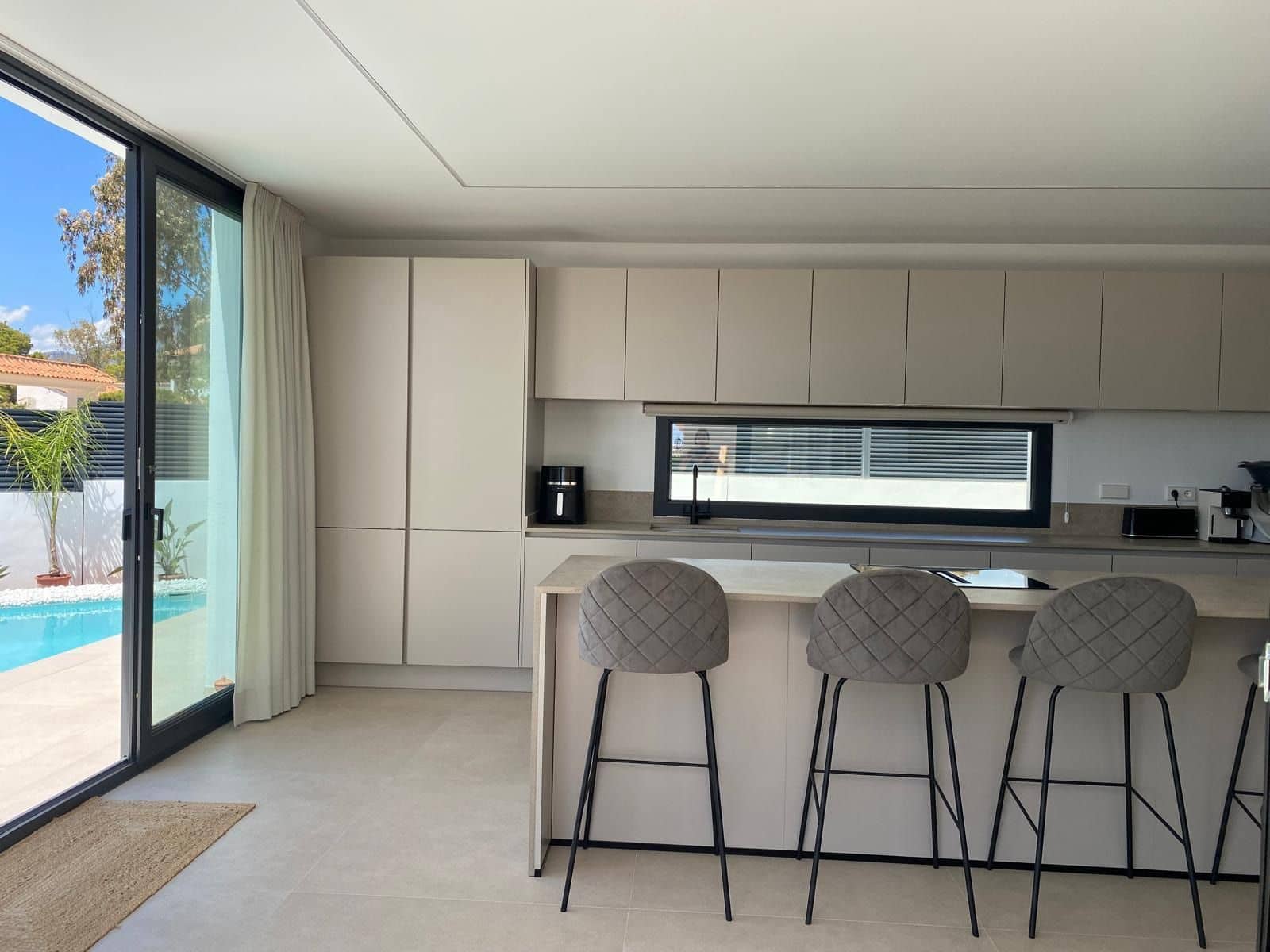 4 quarto Moradia para venda em La Nucia com piscina garagem - 1 175 000 € (Ref: 8504066)