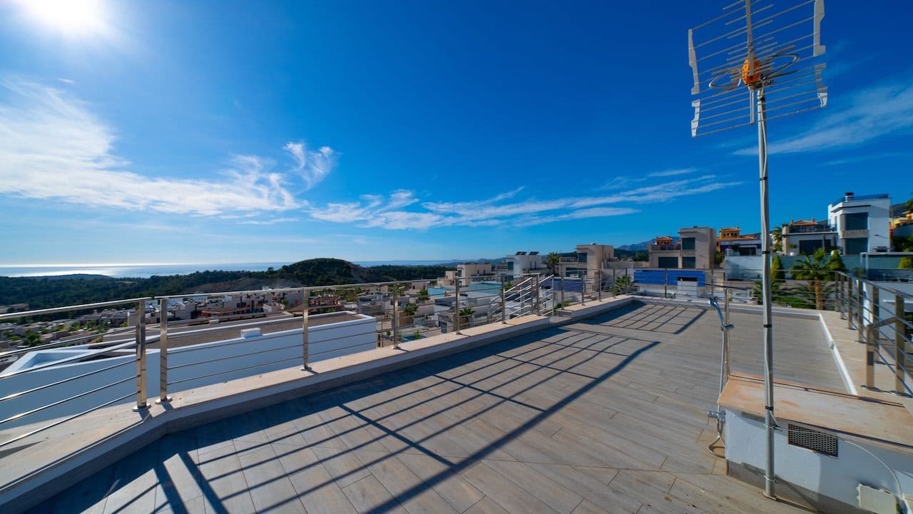 4 bedroom Villa for sale in Finestrat with pool garage - € 1,260,000 (Ref: 8654589)